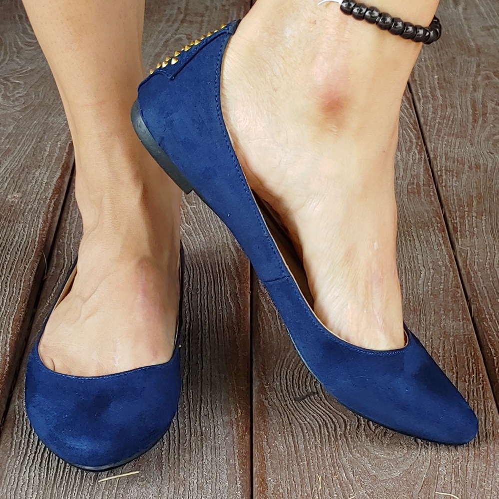 MOSSIMO WOMEN'S SUEDE FLATS